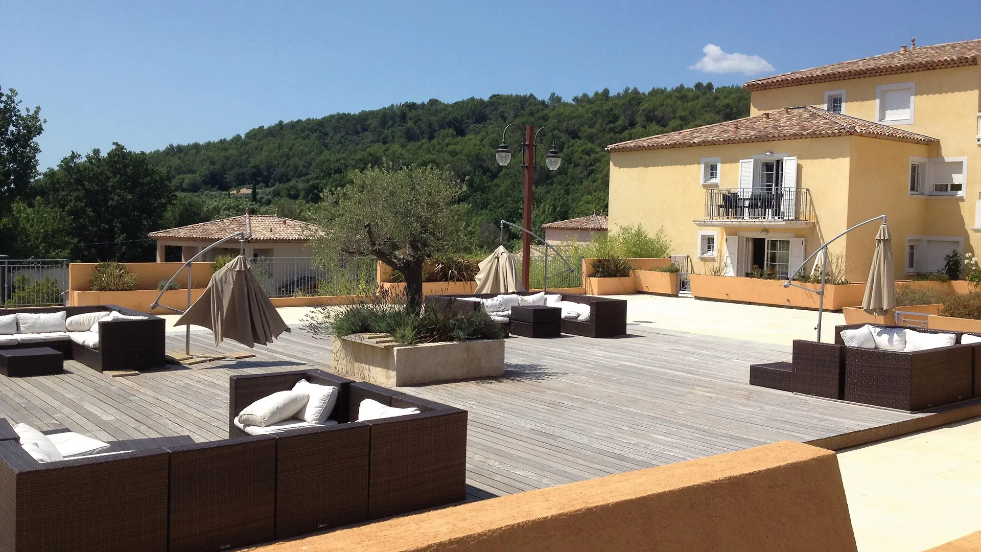 Vacanceole - Le Domaine De Camiole Callian  Rezort